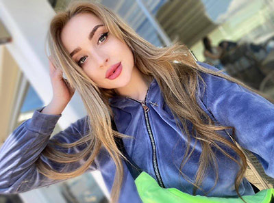 i am a woman from Ukraine