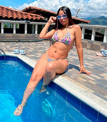 kind woman from Colombia